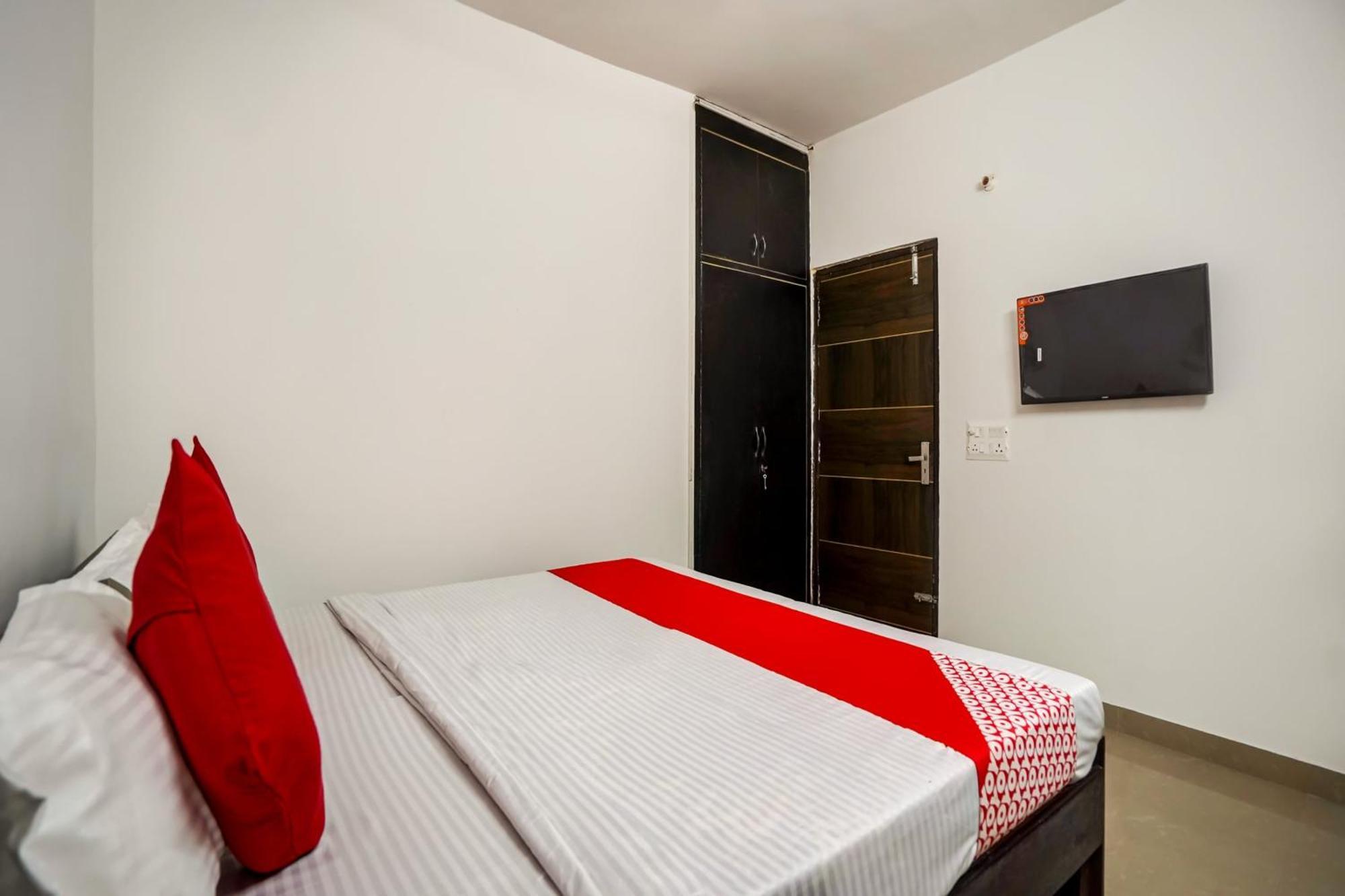 Hotel O Pubg Residency Нью-Делі Екстер'єр фото