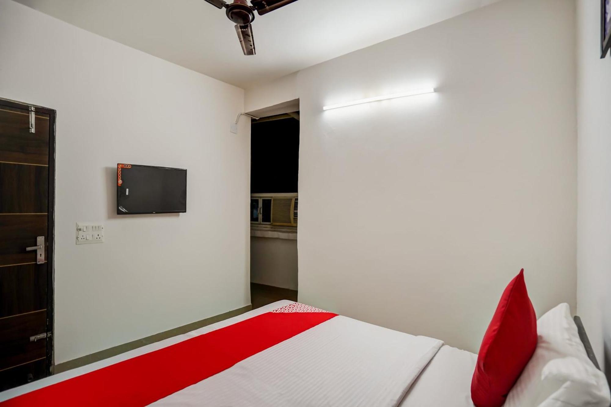Hotel O Pubg Residency Нью-Делі Екстер'єр фото